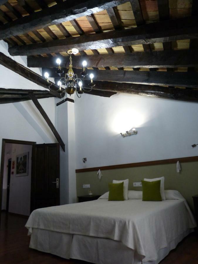 Hotel Del Arbol Xativa Bagian luar foto