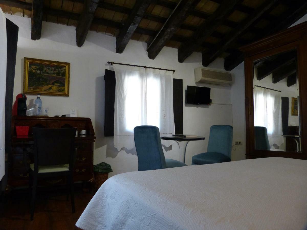 Hotel Del Arbol Xativa Bagian luar foto