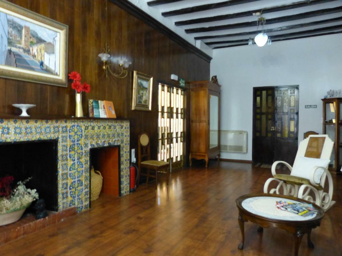 Hotel Del Arbol Xativa Bagian luar foto