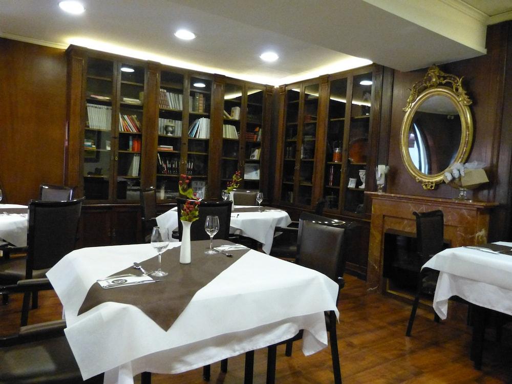 Hotel Del Arbol Xativa Bagian luar foto